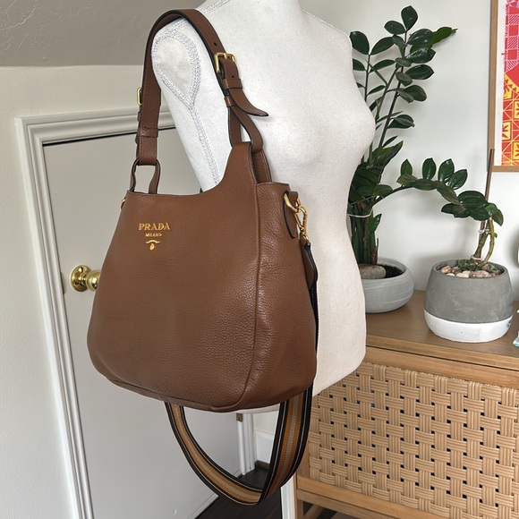Prada Vitello Daino Hobo Camel - Picture 4 of 11